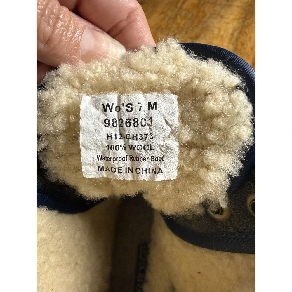 Sperry Top-Sider Duck Boots Womens 7 Navy Waterproof Wool Lined Lace Up Winter